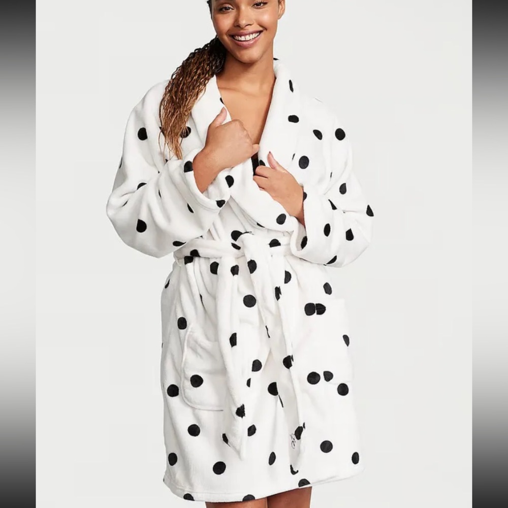 VICTORIA'S SECRET COZY SHORT PLUSH BATH ROBE LOGO POLKA DOT M/L NWT